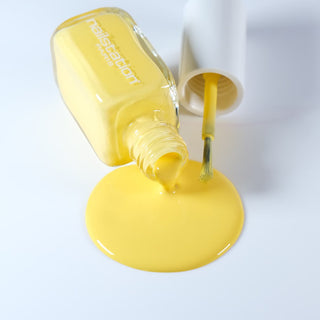 confidentiel | Breathable and Water Permeable Nail Polish | Yellow
