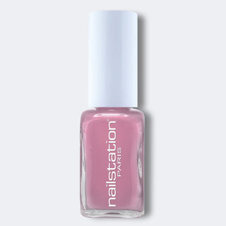 madame | Pink nail polish