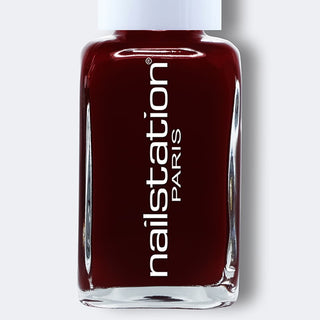 séduction | Red nail polish